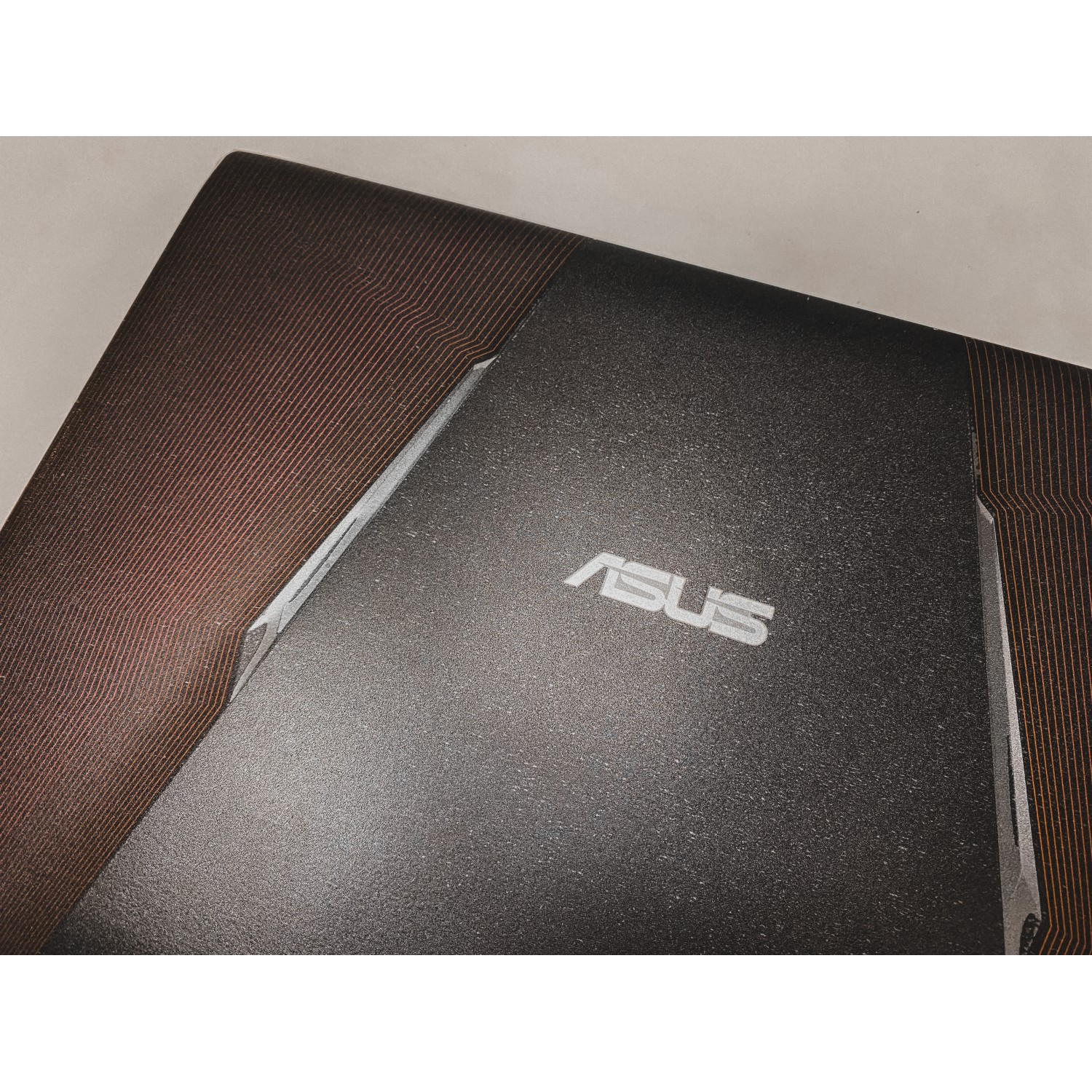 Asus GL552V i5-6300HQ, GTX 960m, 8Gb DDR4, SSD 256Gb, 15.6" Full HD IPS